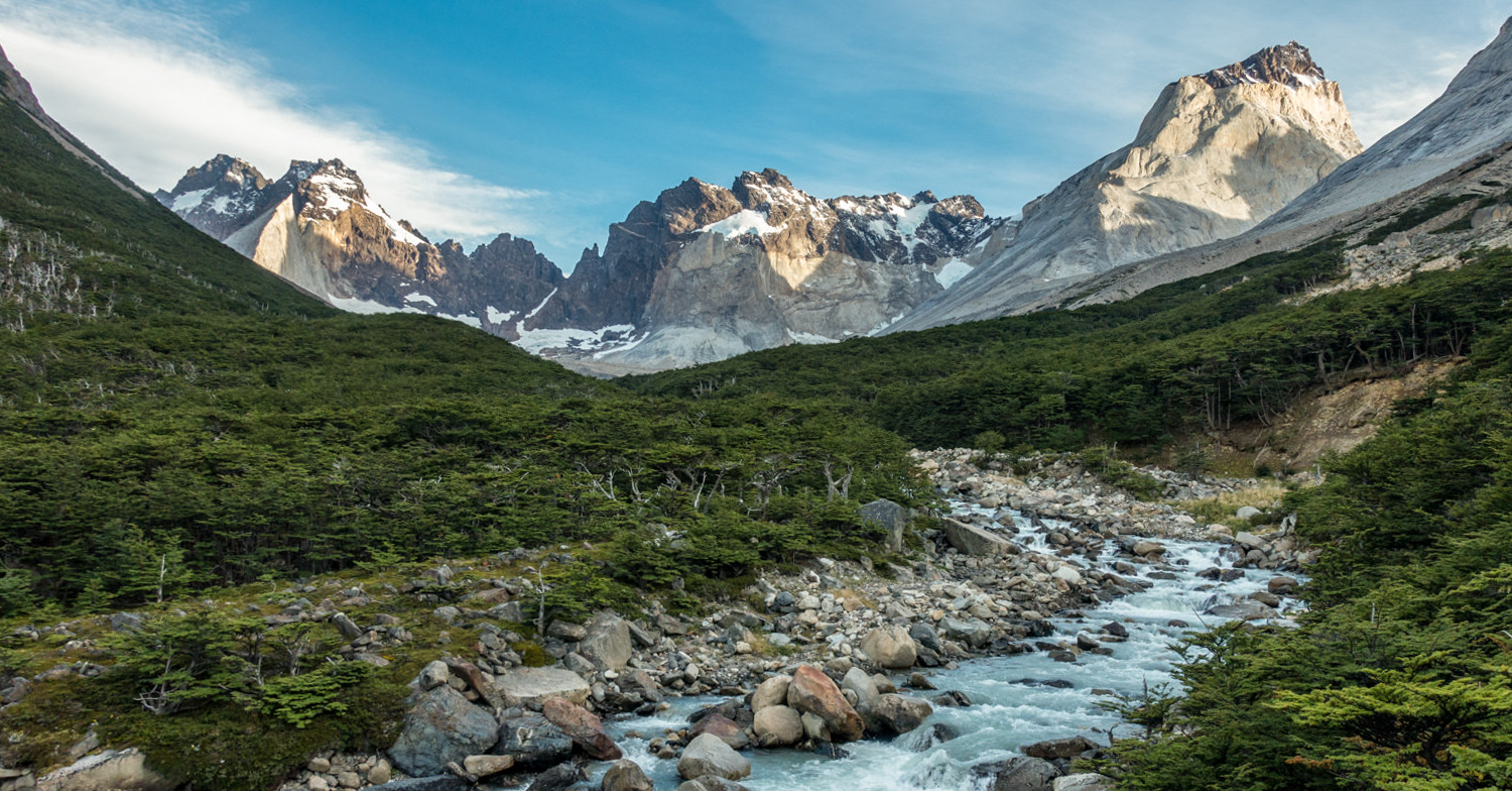 Torres del Paine Patagonia guidebook, trekking Chile…