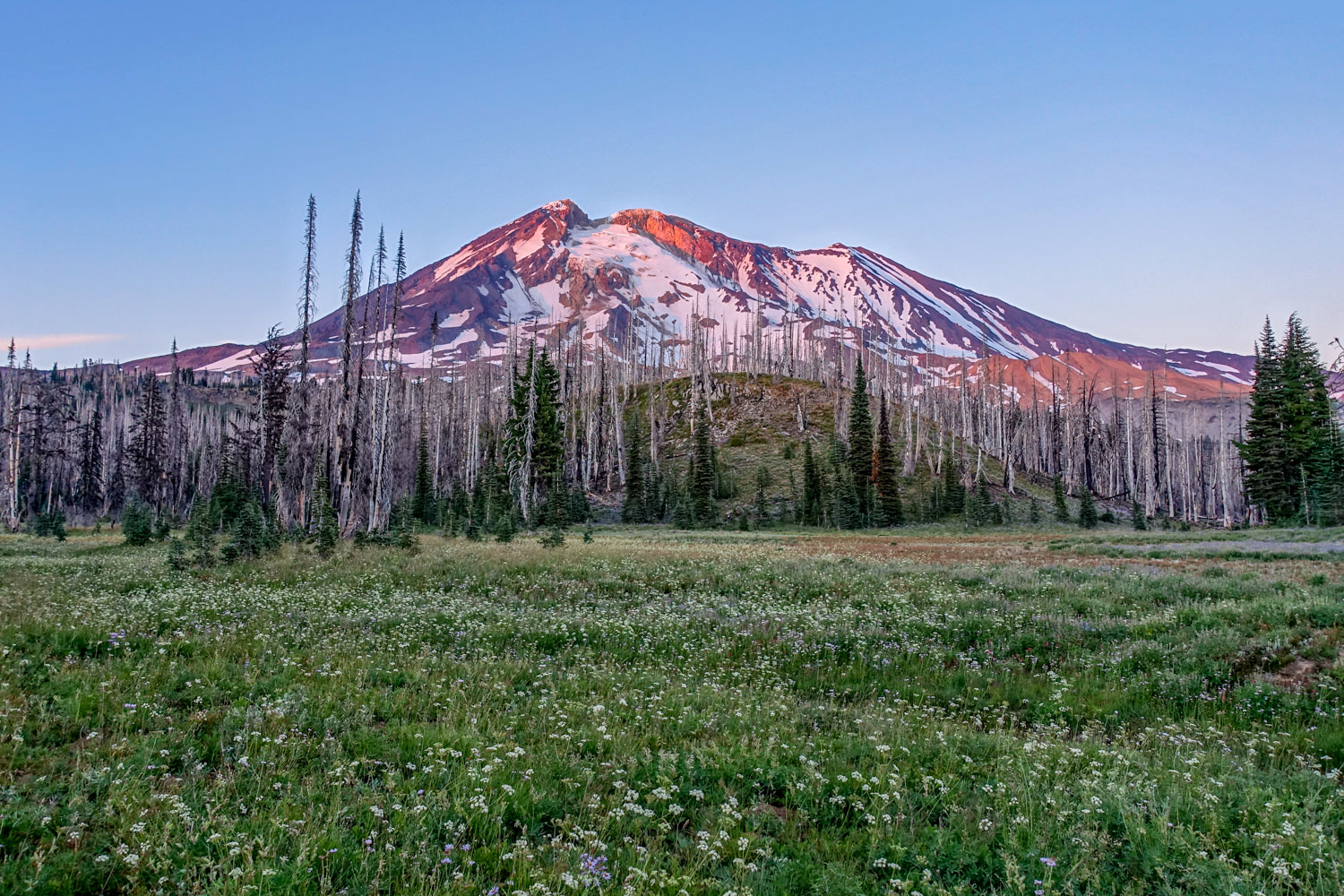 Mount Adams Backpacking Guid