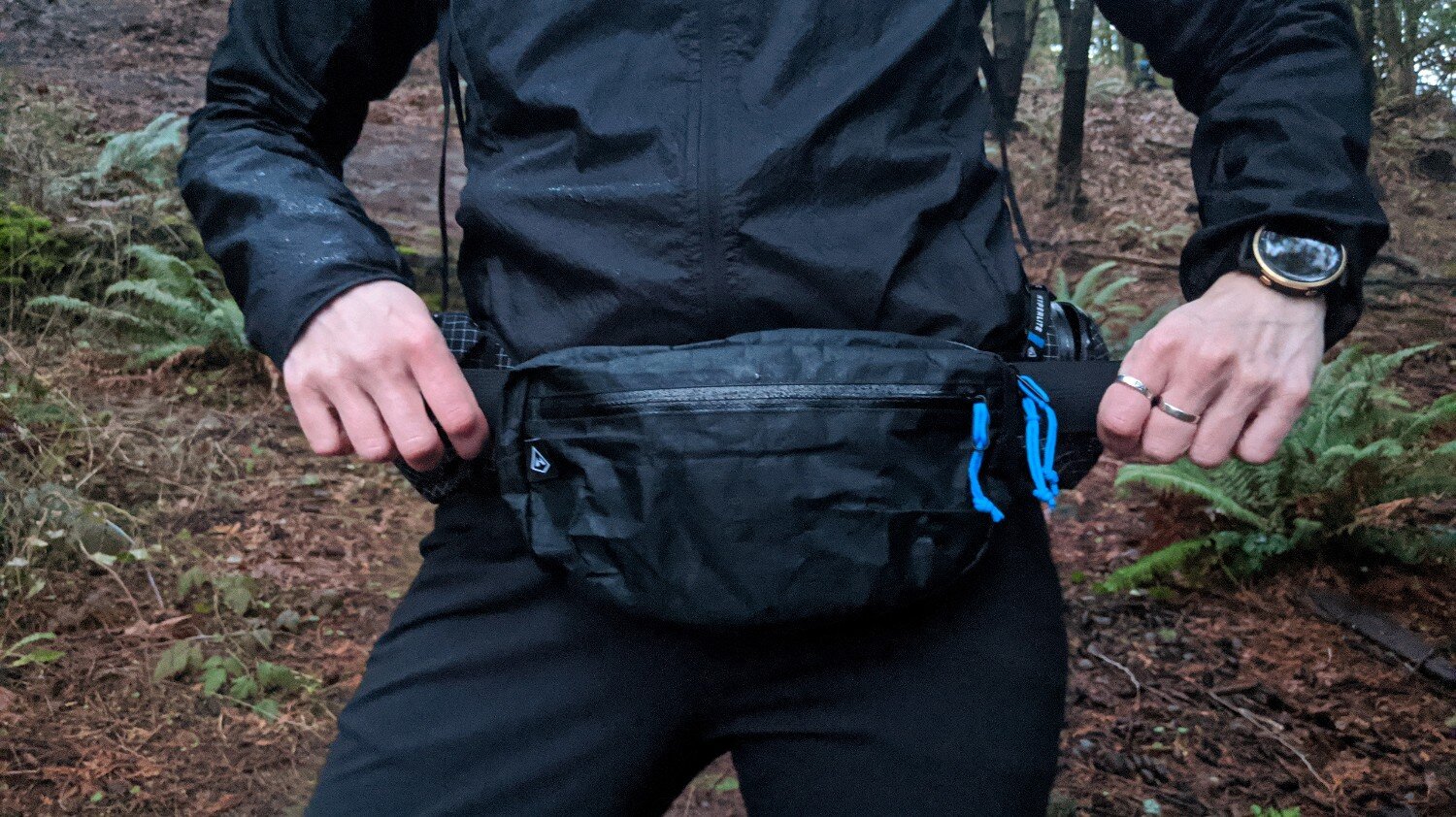 Hyperlite Mountain Gear Versa Ultralight Fanny Pack Review CleverHiker