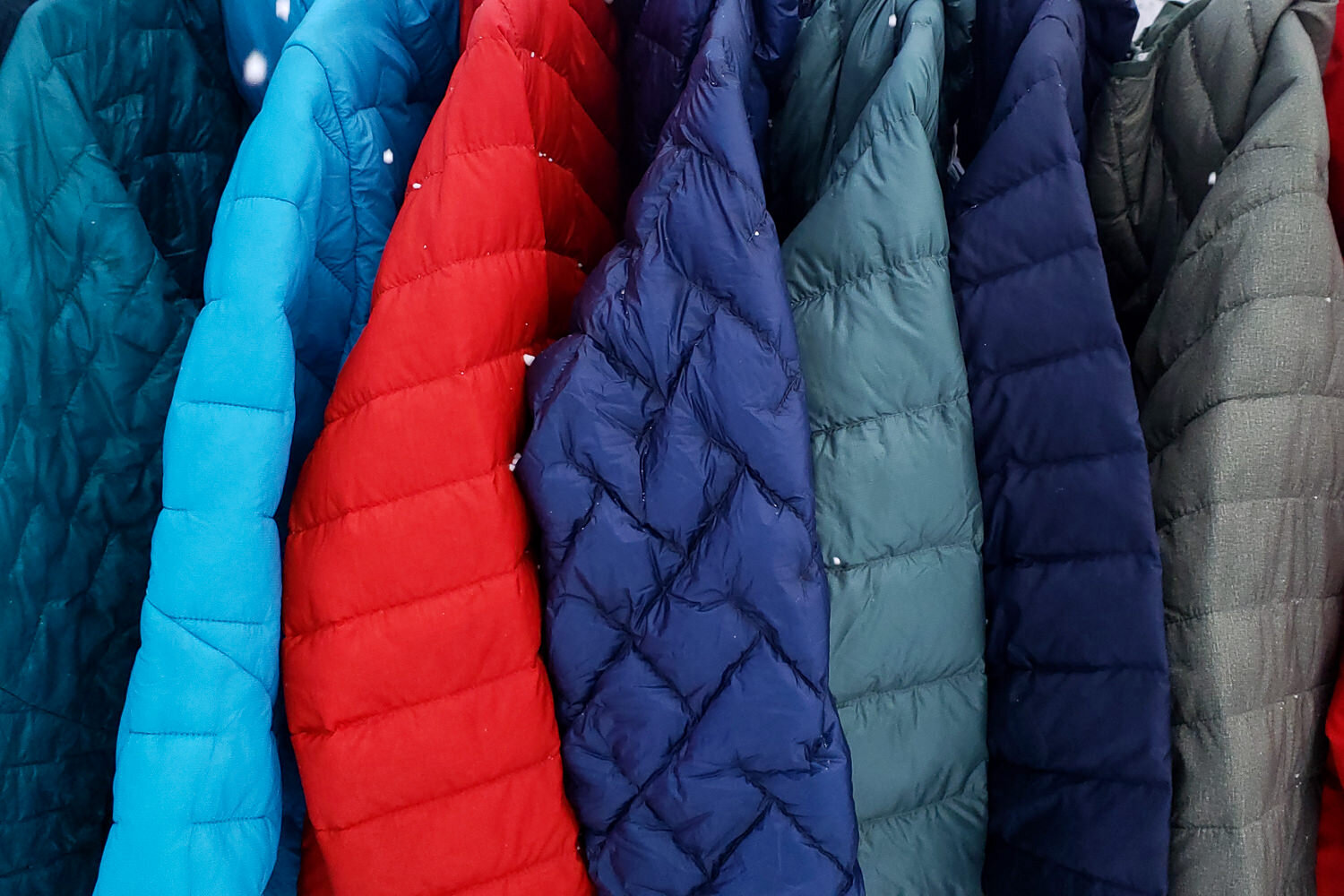 How to Wash and Waterproof a Down Jacket 