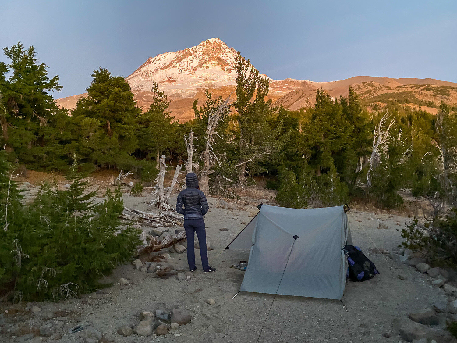 The Lunar Duo easy to set up and has good head room.