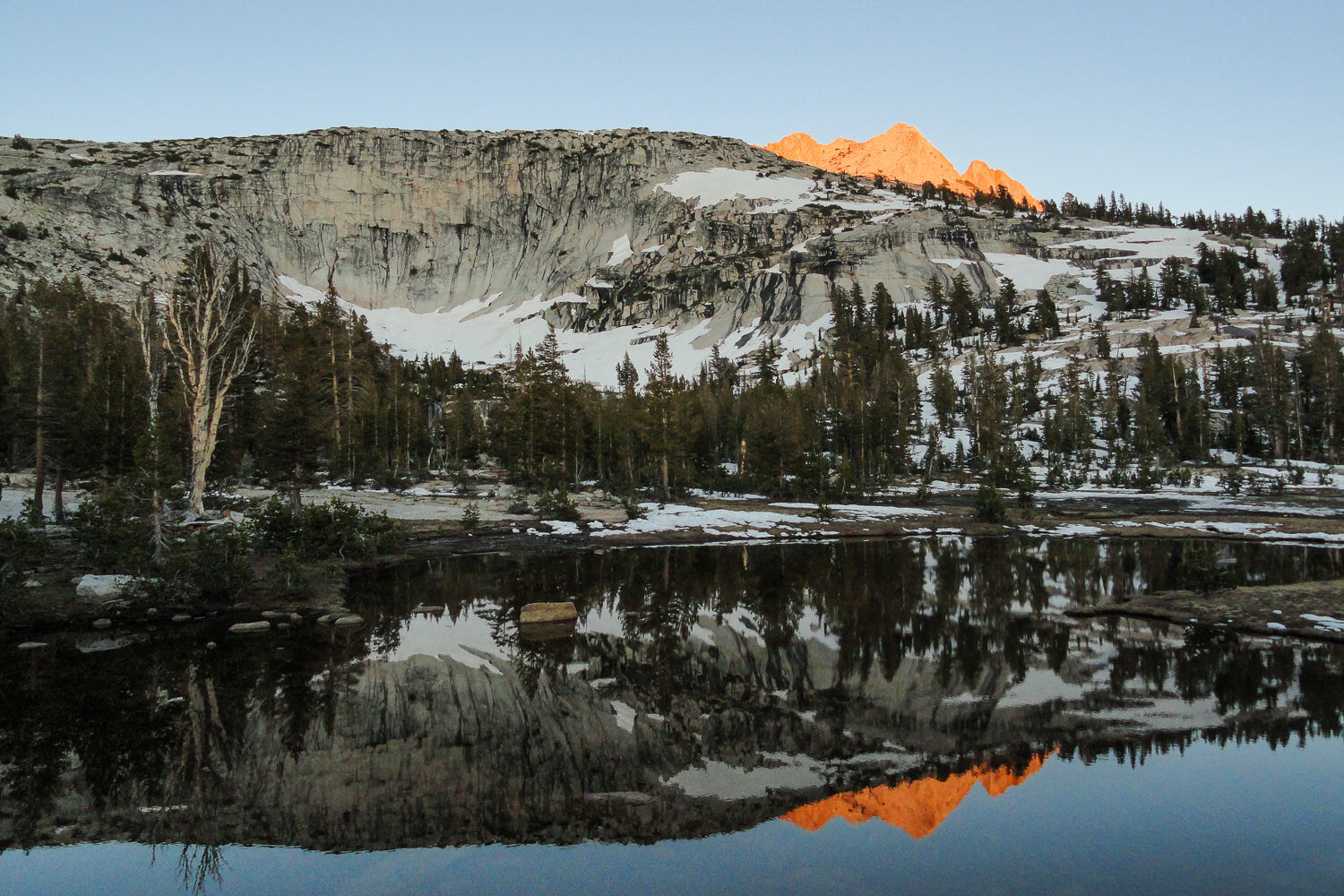 A typical stunning sunset in the Sierras
