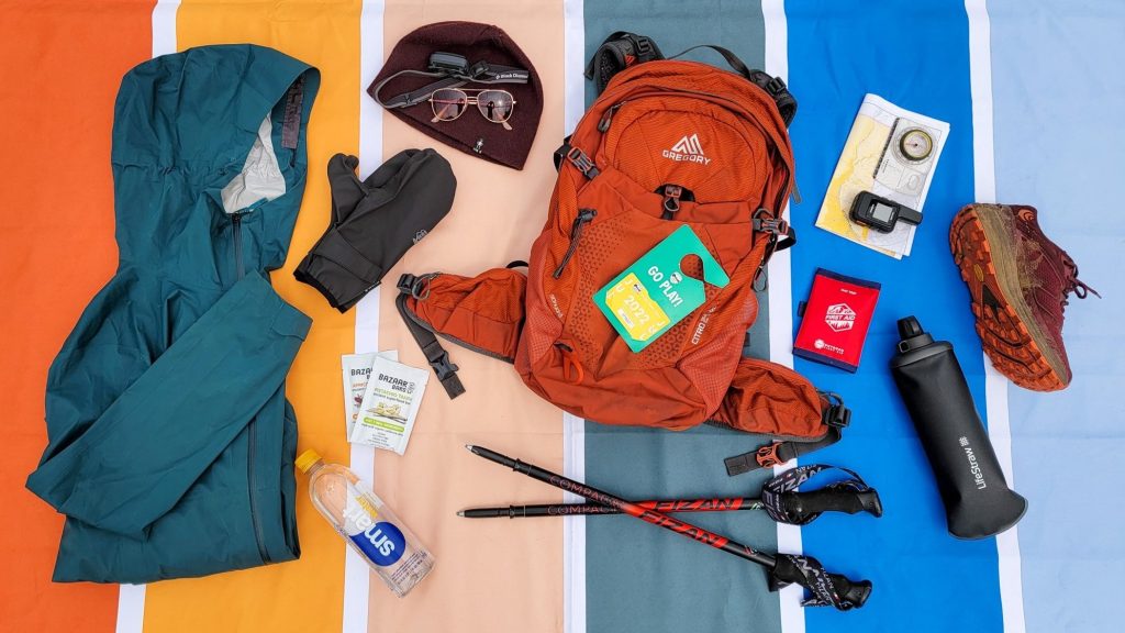 day trip hiking packing list