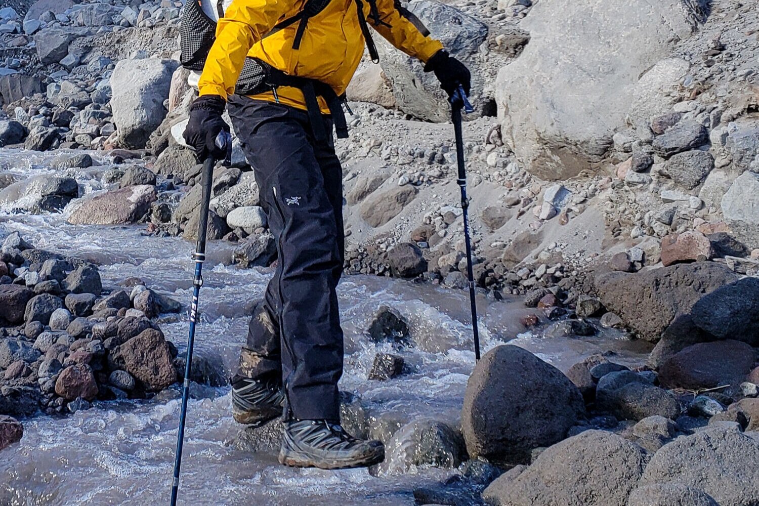 The Arc’teryx Zeta SL Pants are high-qualtiy and lightweight for backcountry adventures.