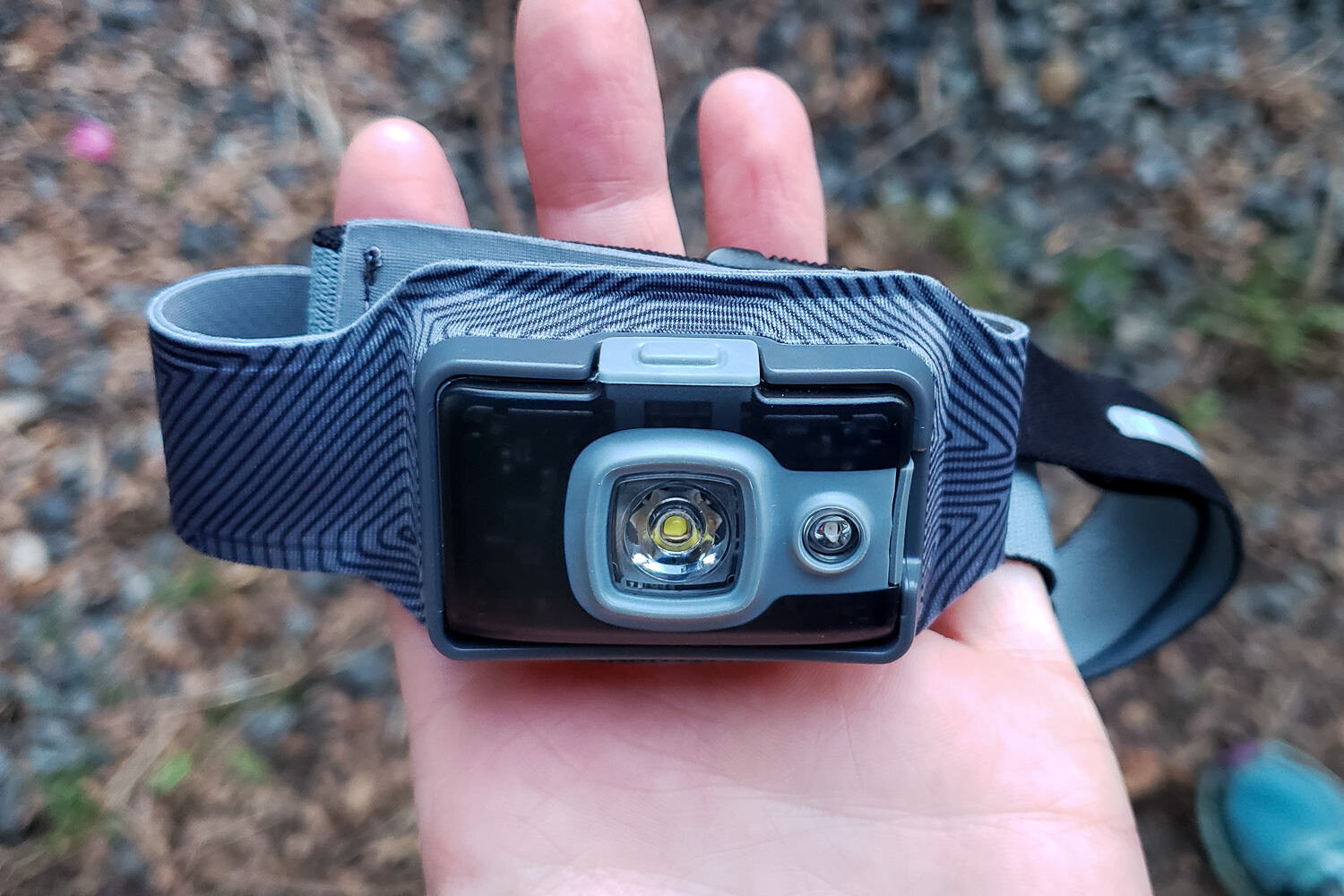 The BioLite HeadLamp 200 has a built-in rechargeable battery.