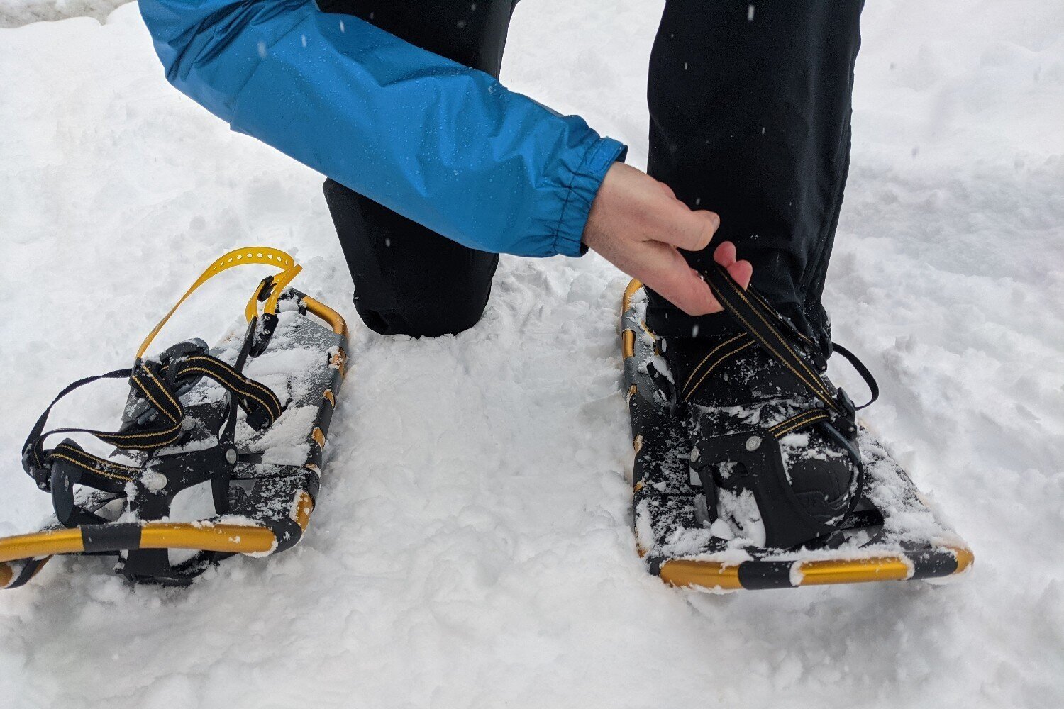 The single-pull lace bindings on the Atlas Montane Snowshoes are comfortable and easy to use.