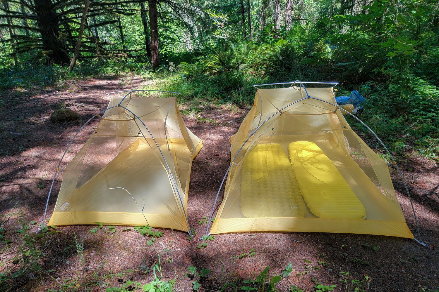 Tiger Wall UL2 (left) & UL3 (right) w/ 1 regular and 1 wide sleeping pad inside