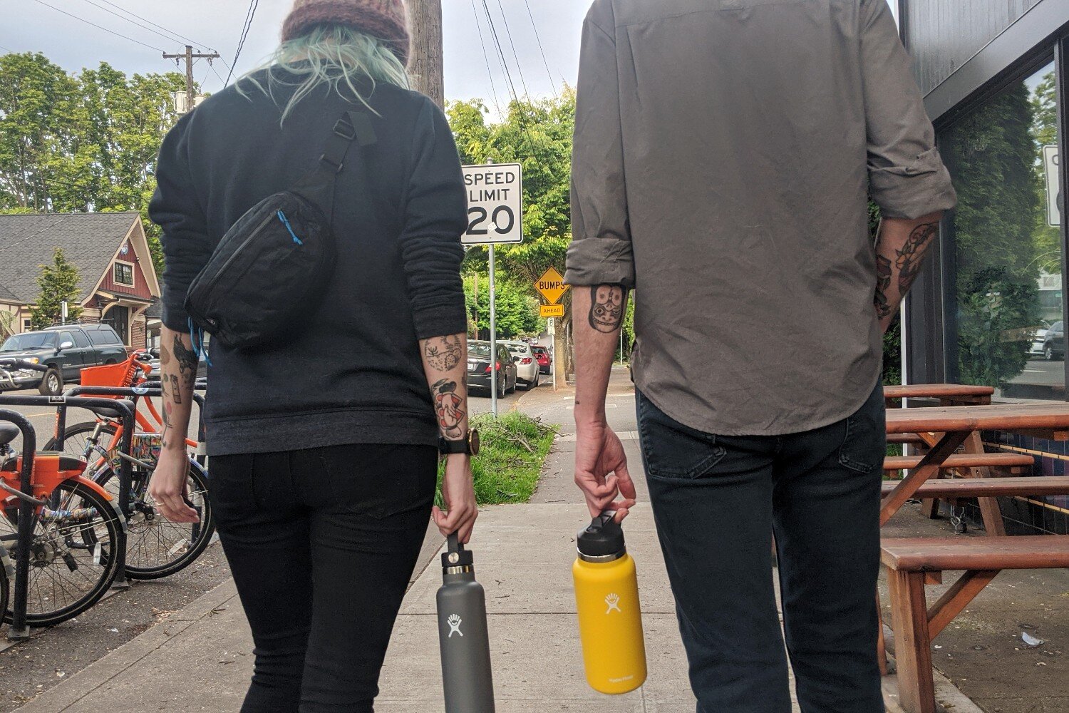 The Hydro Flask Standard Mouth 24 oz. (left), is easier to drink from while on the move. The Hydro Flask Wide Mouth Vacuum 32 oz. (right) is easier to clean and it’s easier to add ice to.