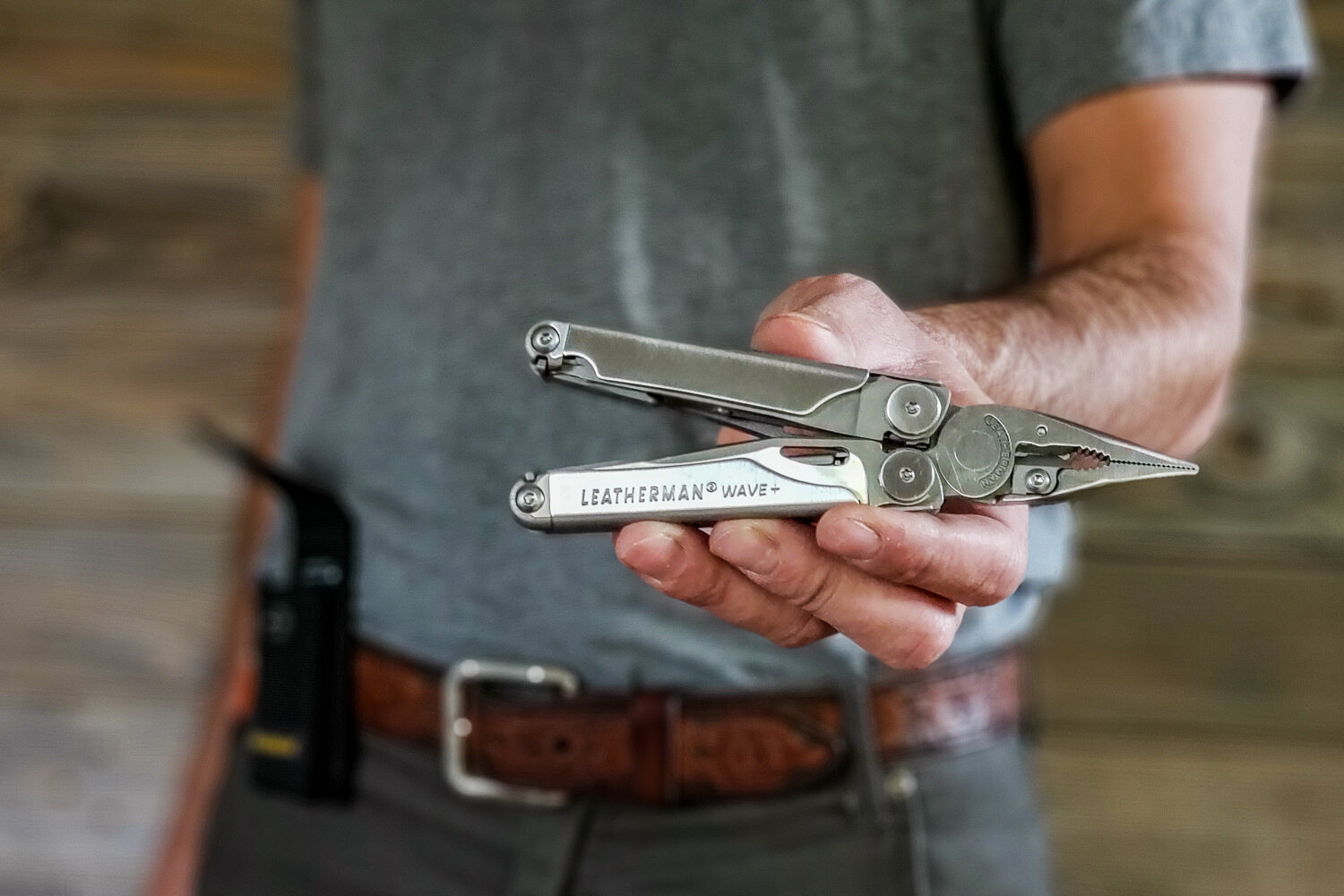 Leatherman vs Swiss Army Knife: Best Multi-Tool Comparison