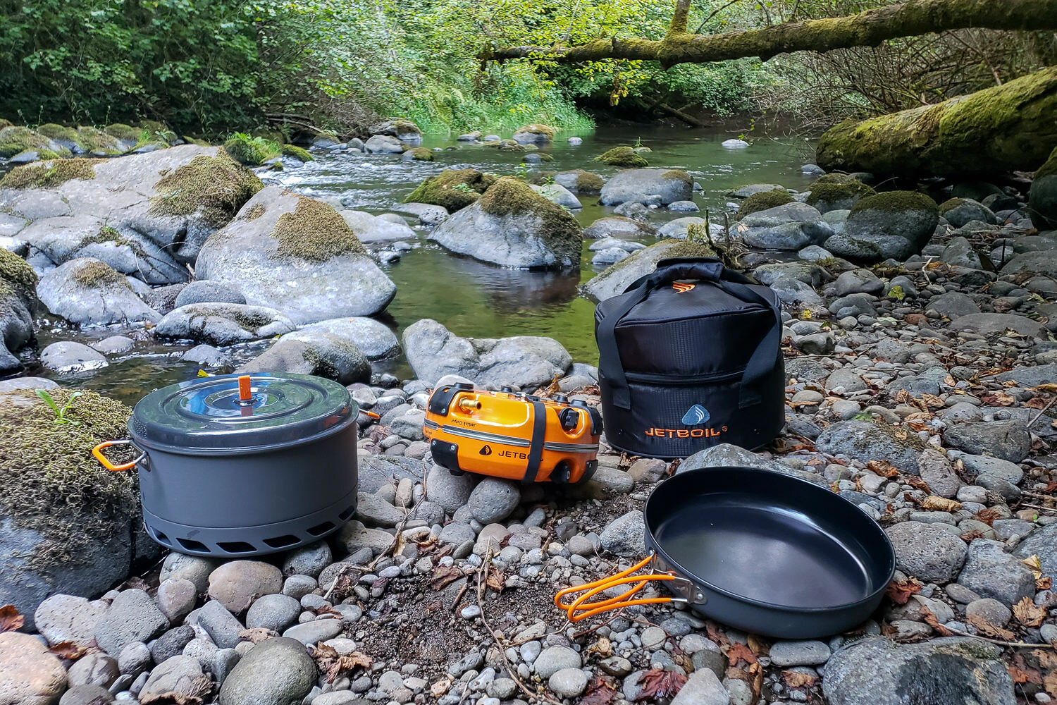 Lightweight & Portable Camping Cookware Set - Non-stick Pots