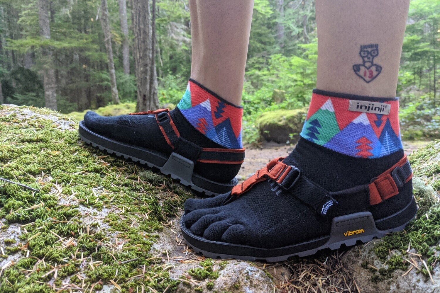 Rocking the Bedrock Cairn 3D Pro II Adventure Sandals with some Injinji toe socks.