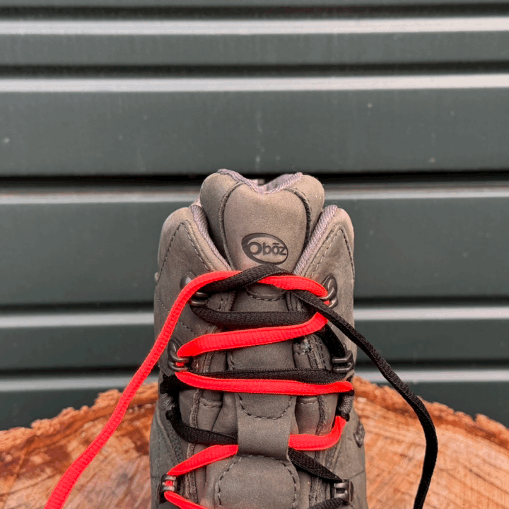 Animated photo showing dual-colored shoelaces tying a double slipknot on the men's Oboz Bridger 8” BDry Insulated winter boots