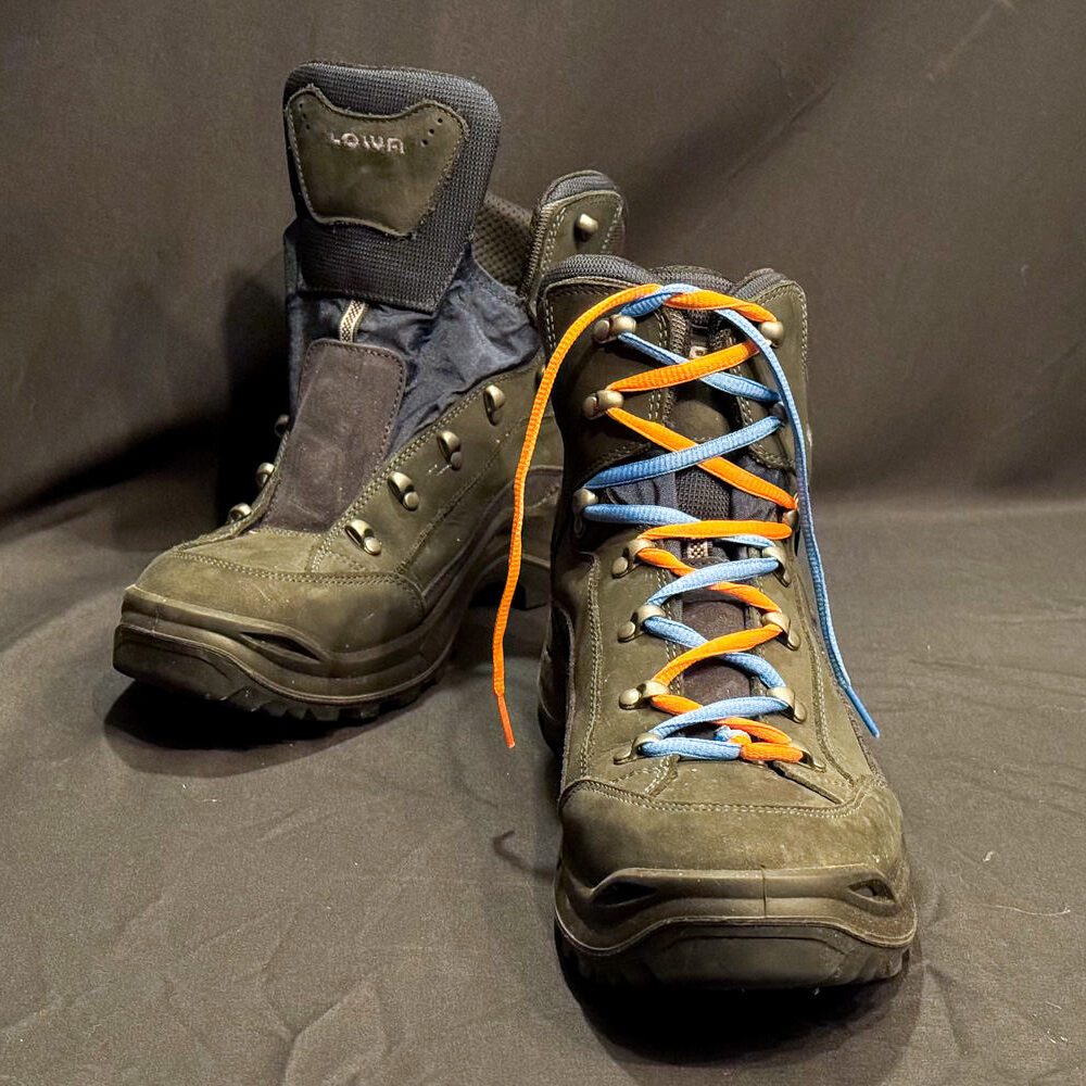 Crisscross lacing on the men's Lowa Renegade GTX hiking boots