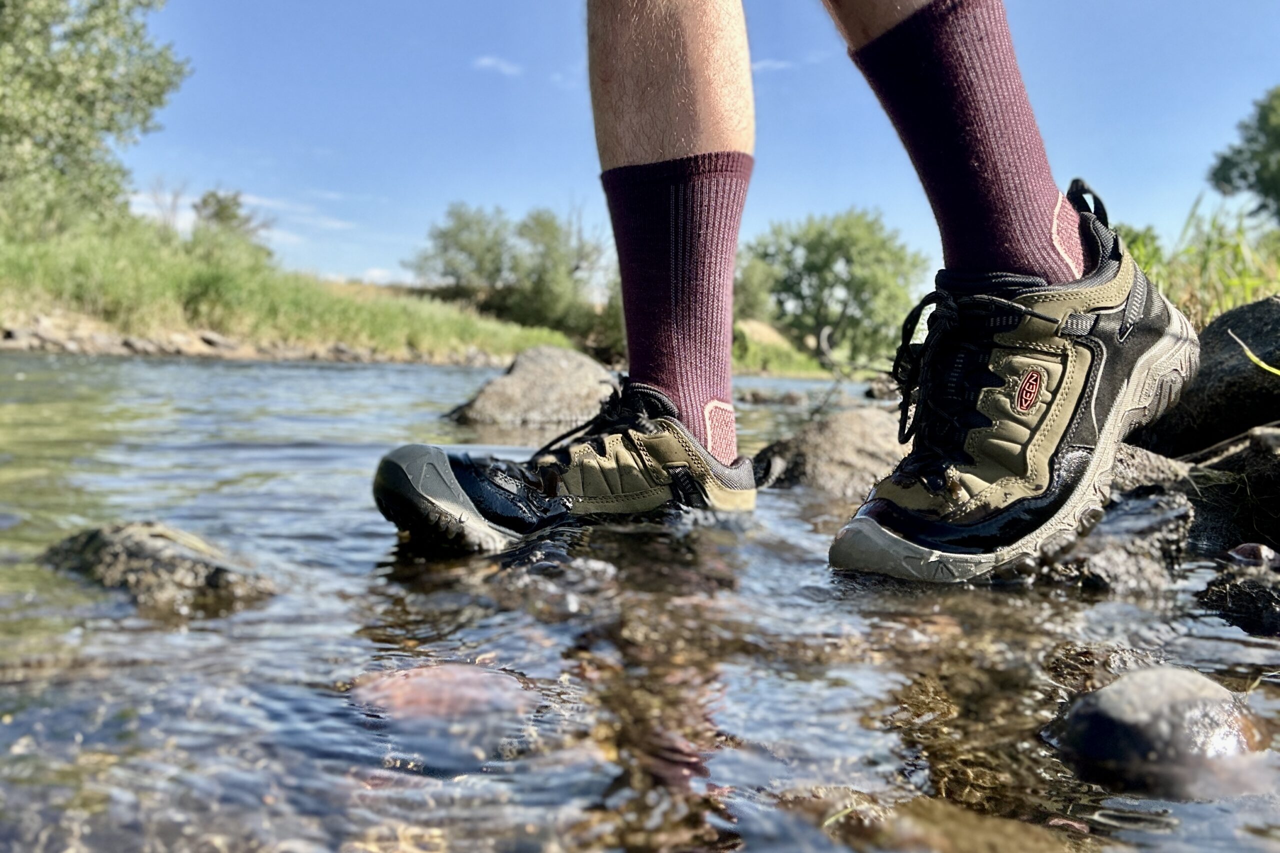 KEEN Men's Targhee Vent Mid Height Hiking Boot - Water Resistant Breathable Outdoor Boots