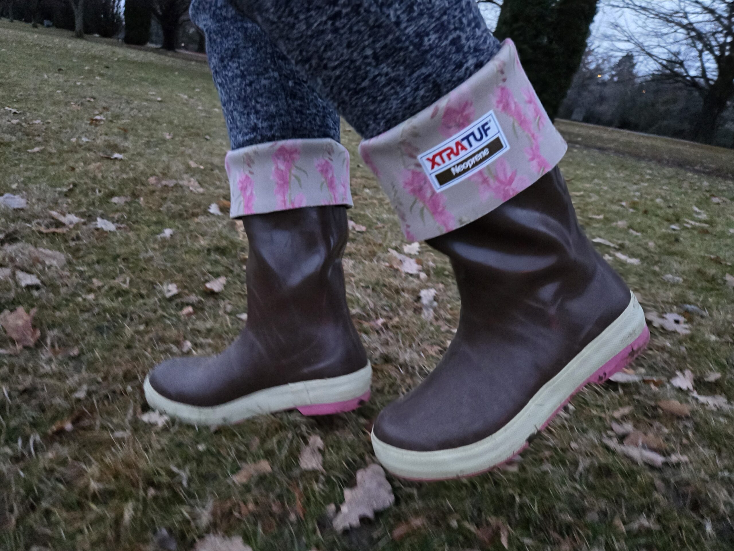 Xtratuf Legacy 15″ Girls’s Rain Boot Evaluation
