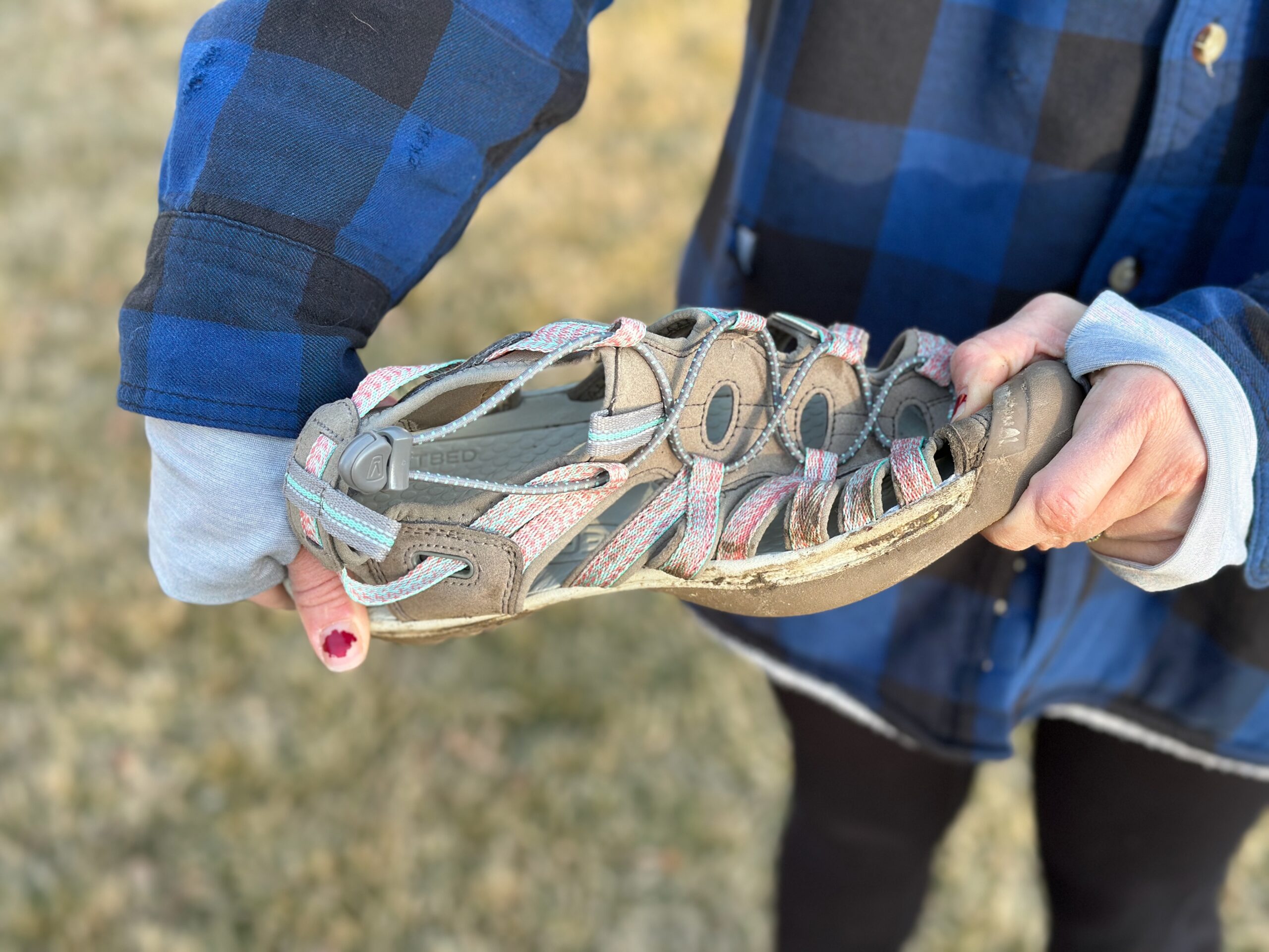 the twist test to show support in each shoe