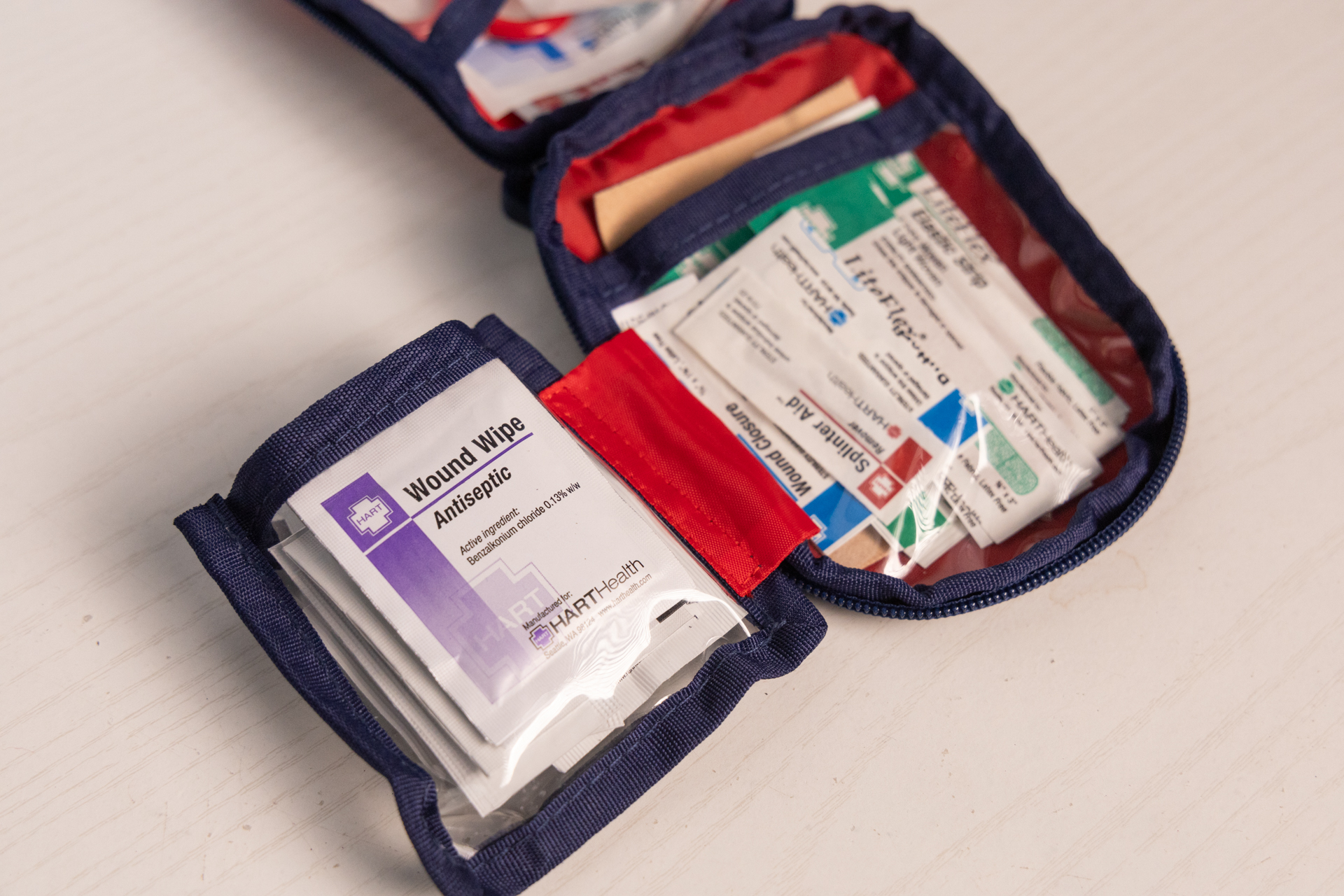 The HART Day Hike kit contains a fold-out wing to store more supplies in less space.