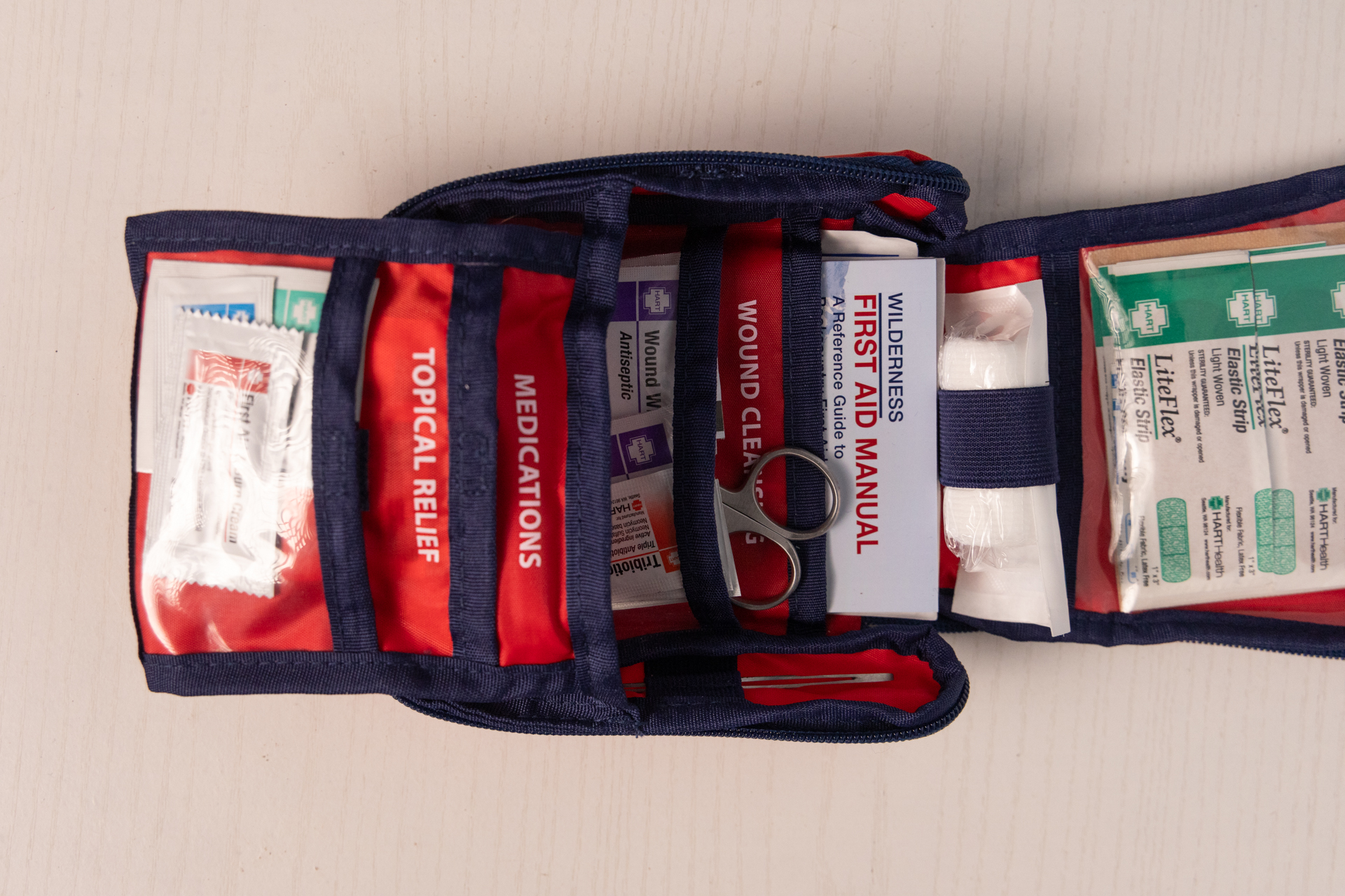 The HART Weekend opens wide and features well organized pockets, including one flap that folds out for more storage space.