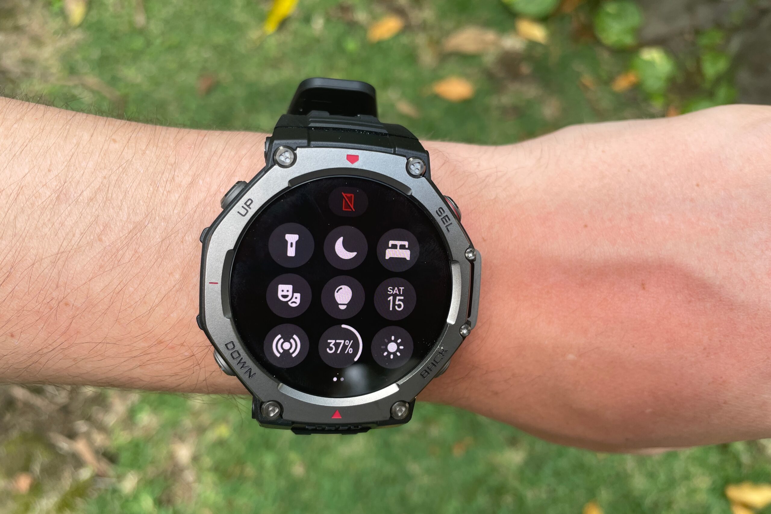 A watch faces showing the tools panel