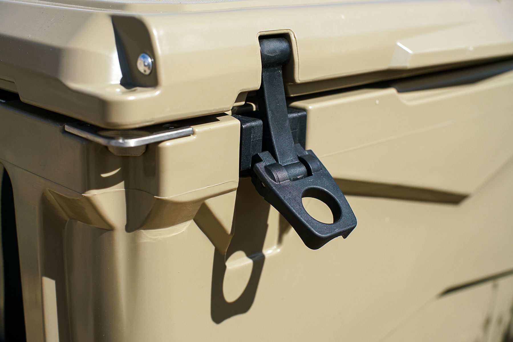 A close up of the latches on the XSpec 60QT cooler.