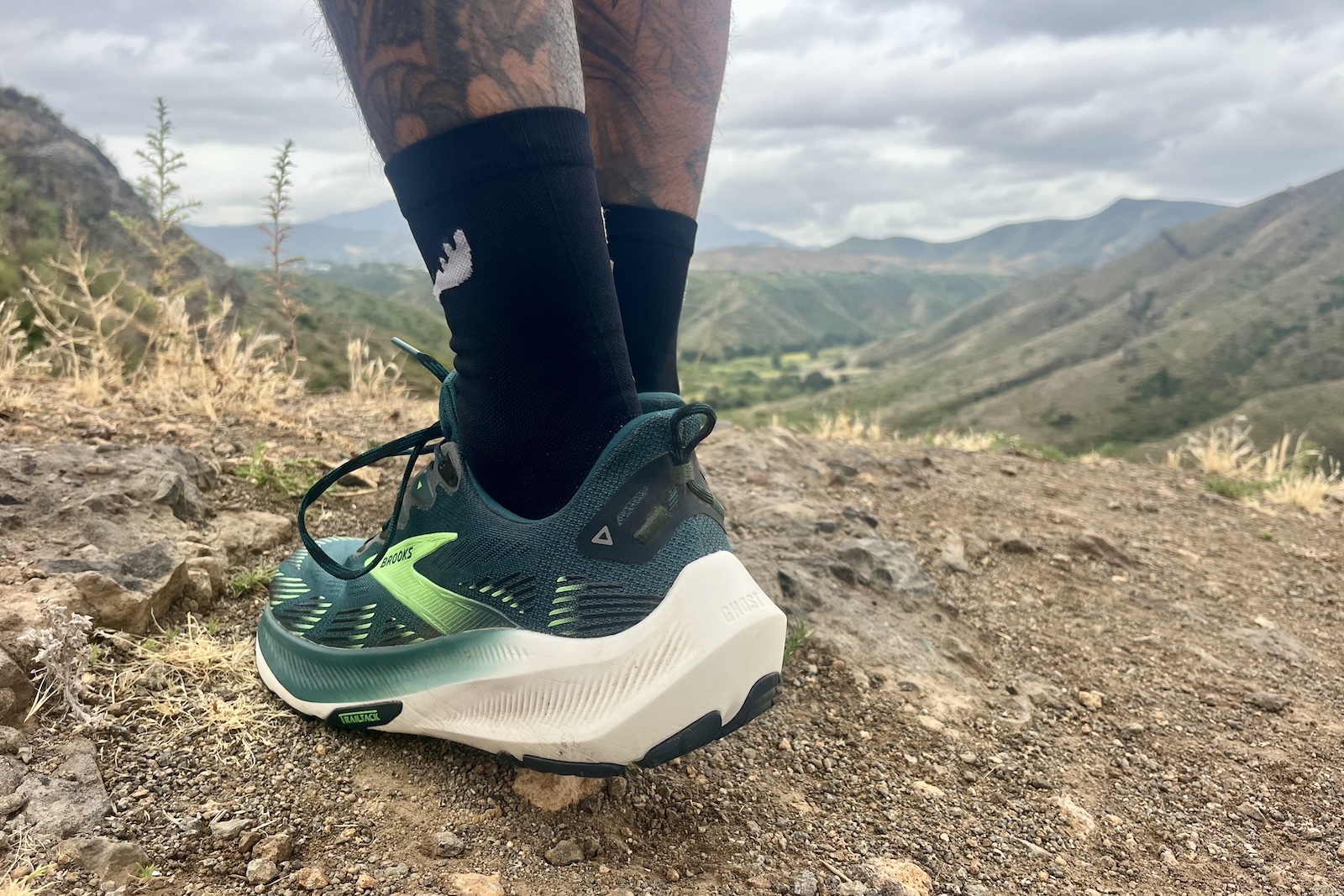 brooks-ghost-trail-backs
