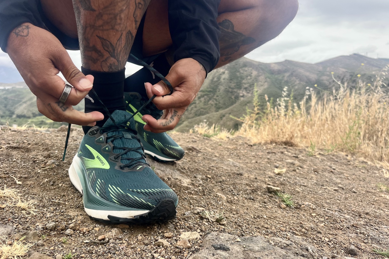 brooks-ghost-trail-lacing