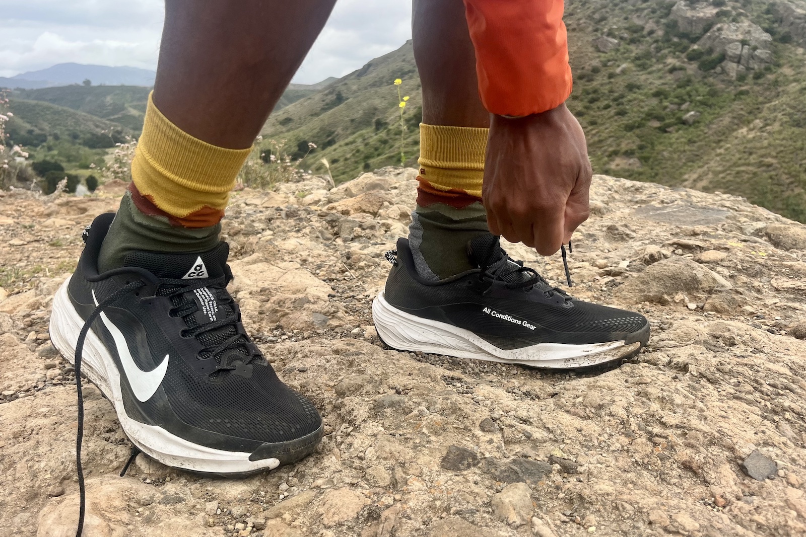 nike-acg-pegasus-trail-lacing