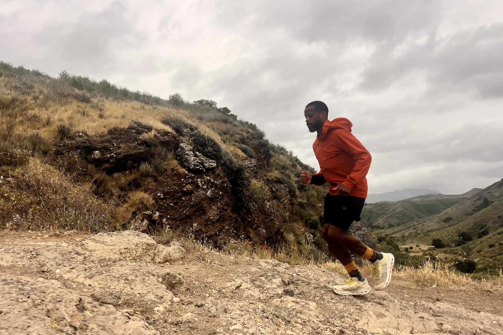 on-cloudultra-3-running-2