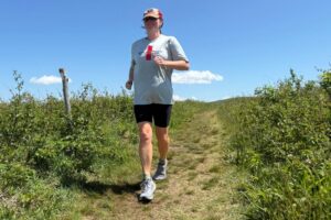Runner wearing the Topo Terraventure 5